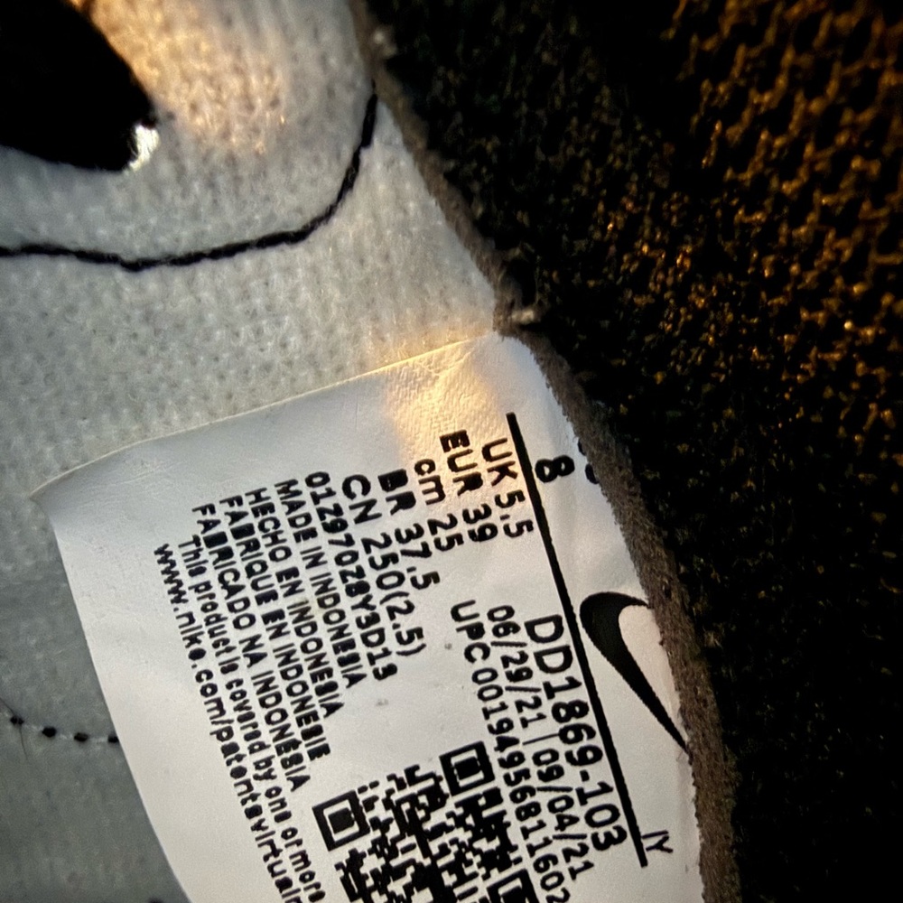 Nike Women Panda High Top - Picture 4 of 5